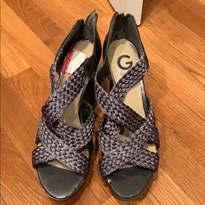 Used Guess wedges in a beautiful grey color